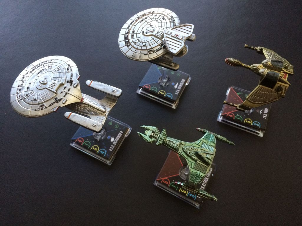 Star Trek: Attack Wing - Federation vs Klingons Starter