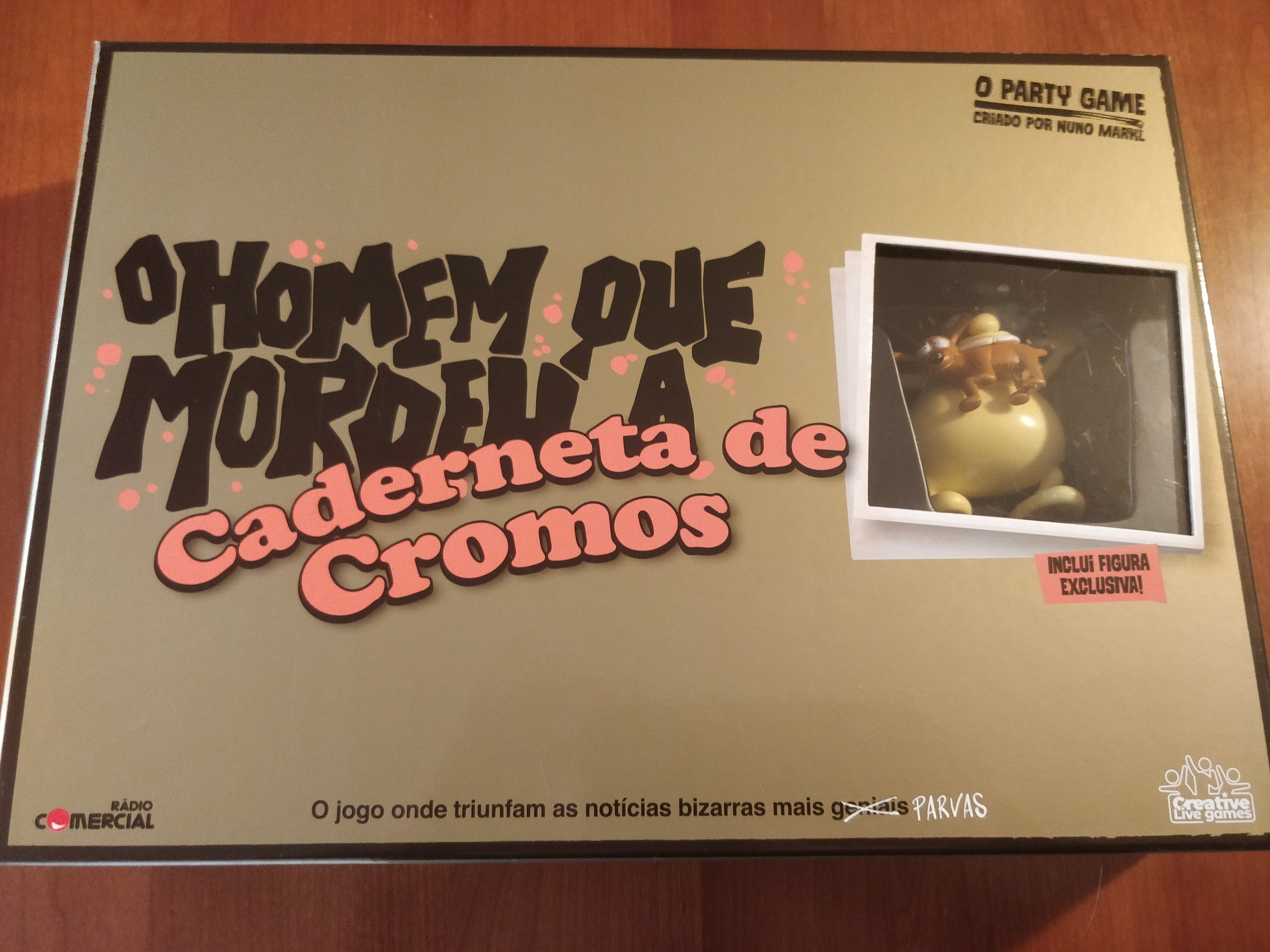 O Homem que Mordeu a Caderneta de Cromos cover art