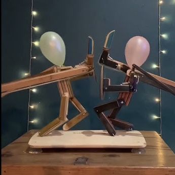 Block'em Pop'em Woodbots Balloon Game