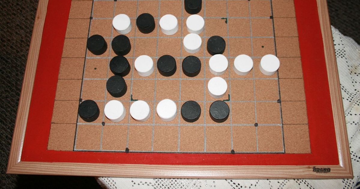 Checkers Gomoku Board Game BoardGameGeek
