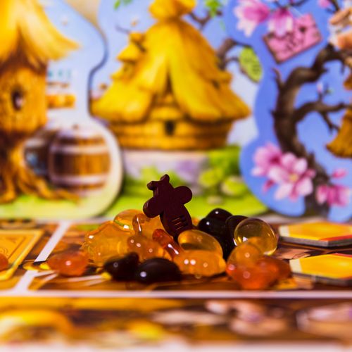 Board Game: Honey Buzz