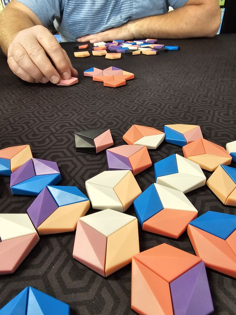 Illustration 11 de CUBED: NEXT LEVEL DOMINOES