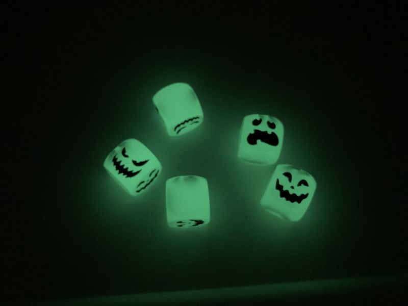 https://cf.geekdo-images.com/XvP7WHnA9WuwdaOL8iXJ_A__imagepage/img/zwTyOmEKuQqk15NcNR_fAMRST3Q=/fit-in/900x600/filters:no_upscale():strip_icc()/pic6423866.jpg