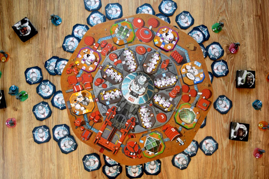 Tile-laying game with an element of pressure | Humanity