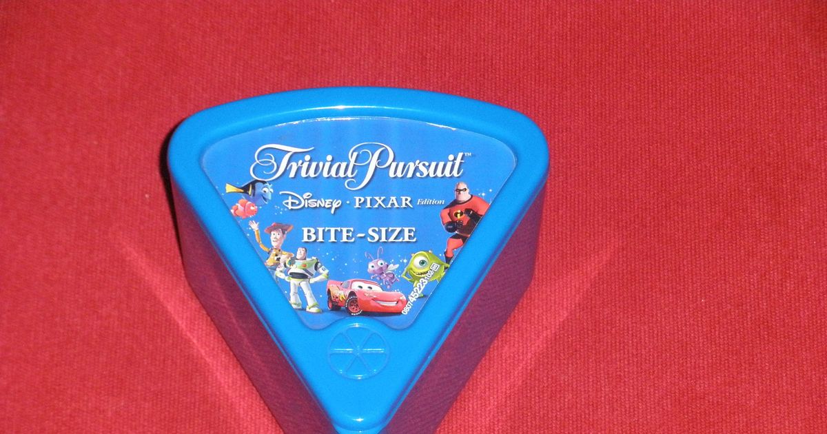 Trivial Pursuit: Disney PIXAR Edition – Bite-Size, Board Game
