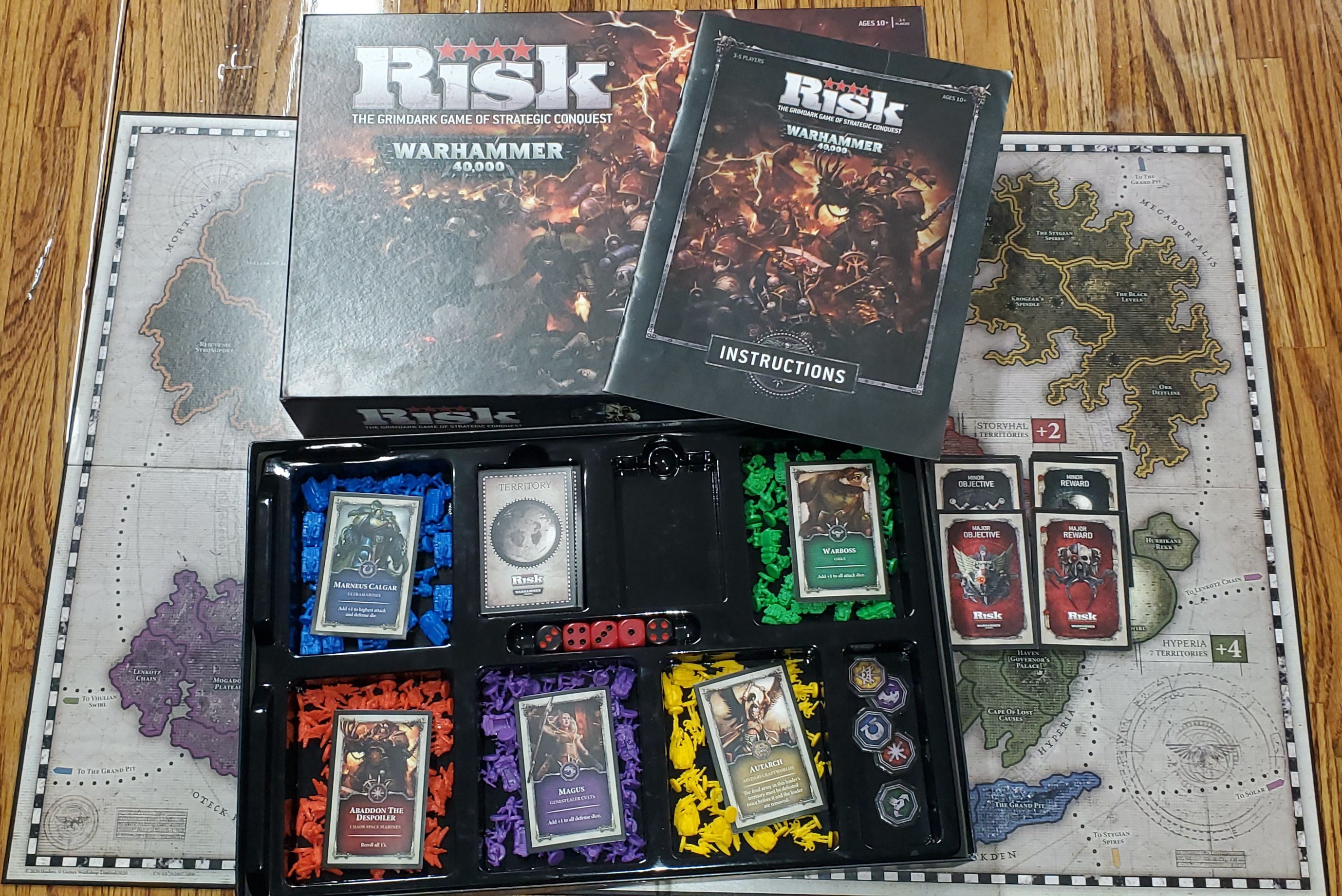 USAOPOLY RiskWarhammer 40,000 Strategy Board Game Official Warhammer 40K Edition 