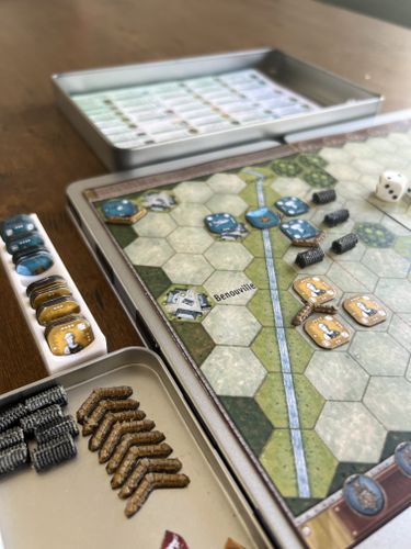 magnetic travel version of memoir 44 3d printed sandbags, barb wire and token