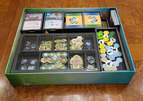 Yet Another Foamcore Insert | BoardGameGeek
