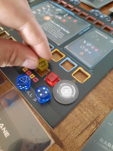 Beyond the Lid - Review of Nanolith | BoardGameGeek