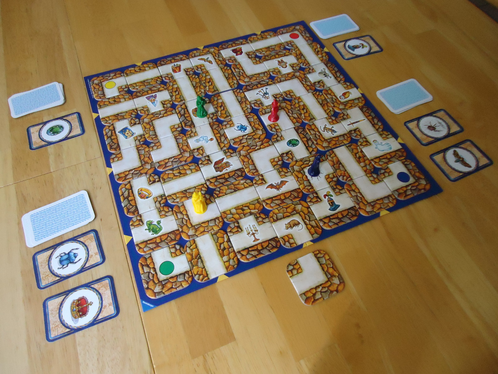 Какие игры в лабиринте. Игра Лабиринт d1056. The amazing Labyrinth игра. Настолка Лабиринт. Лабиринт настолка d&d.