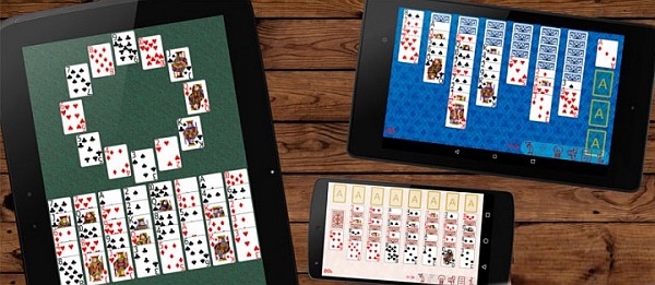 handheld solitaire card game