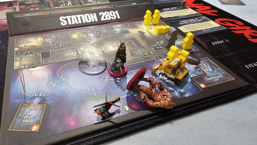 Is there a lab token on the board? | Final Girl: Panic at Station 2891