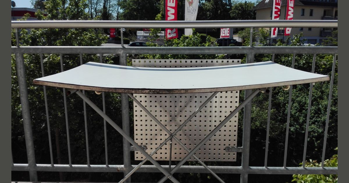 Kickstarter Game Table