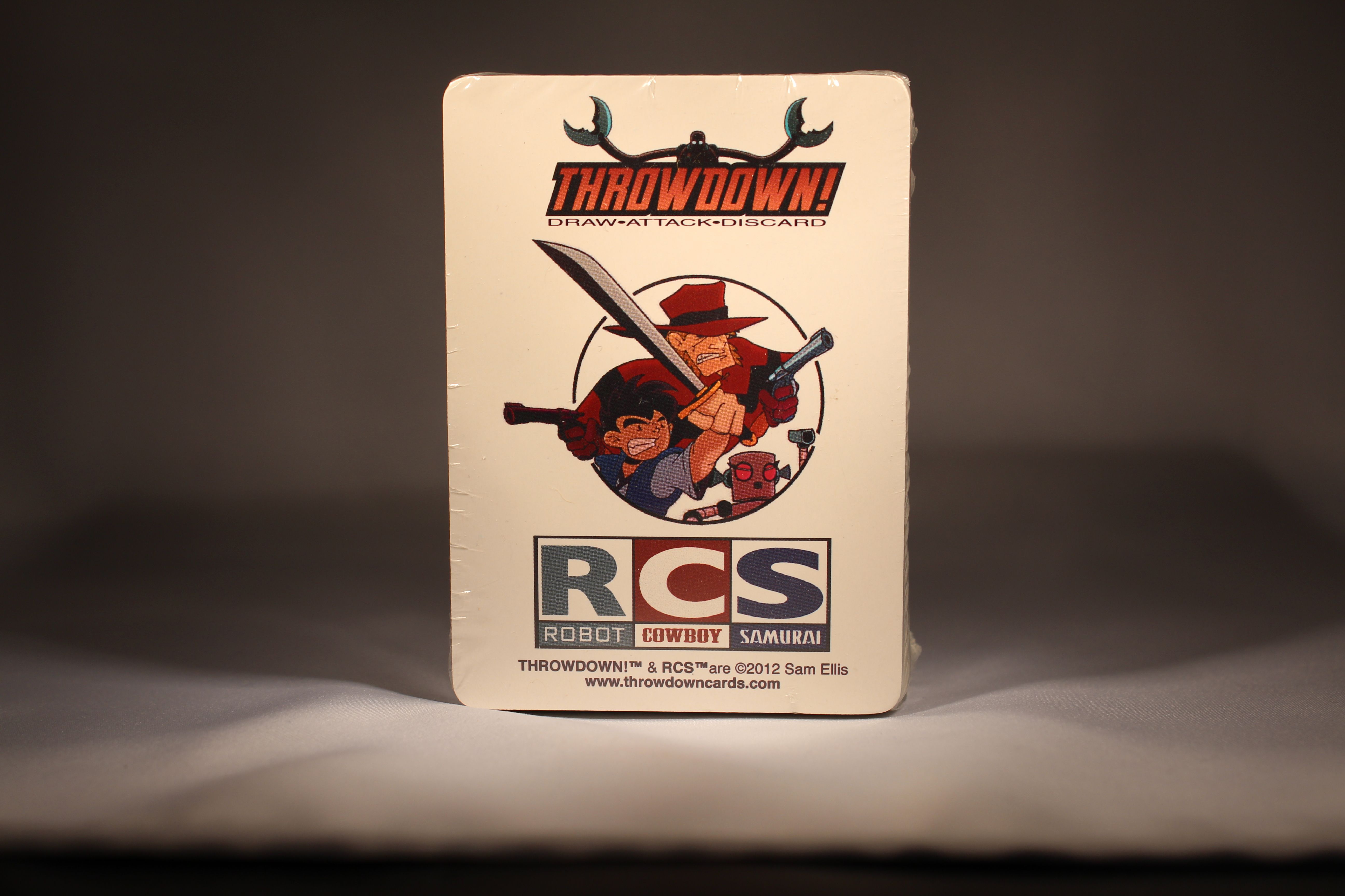 Coperta Throwdown!: The Robot Cowboy Samurai Edition