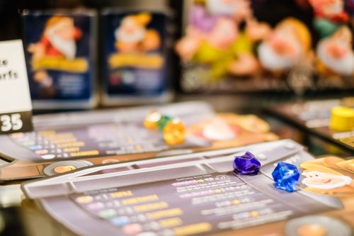Board Game: Snow White and the Seven Dwarfs: A Gemstone Mining Game