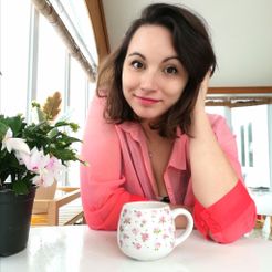 Lina Cossette portrait