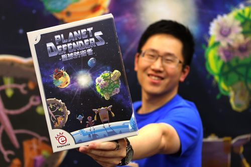 Board Game: Planet Defenders