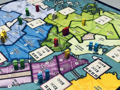 Dettaglio delle carte e componenti di Five Families