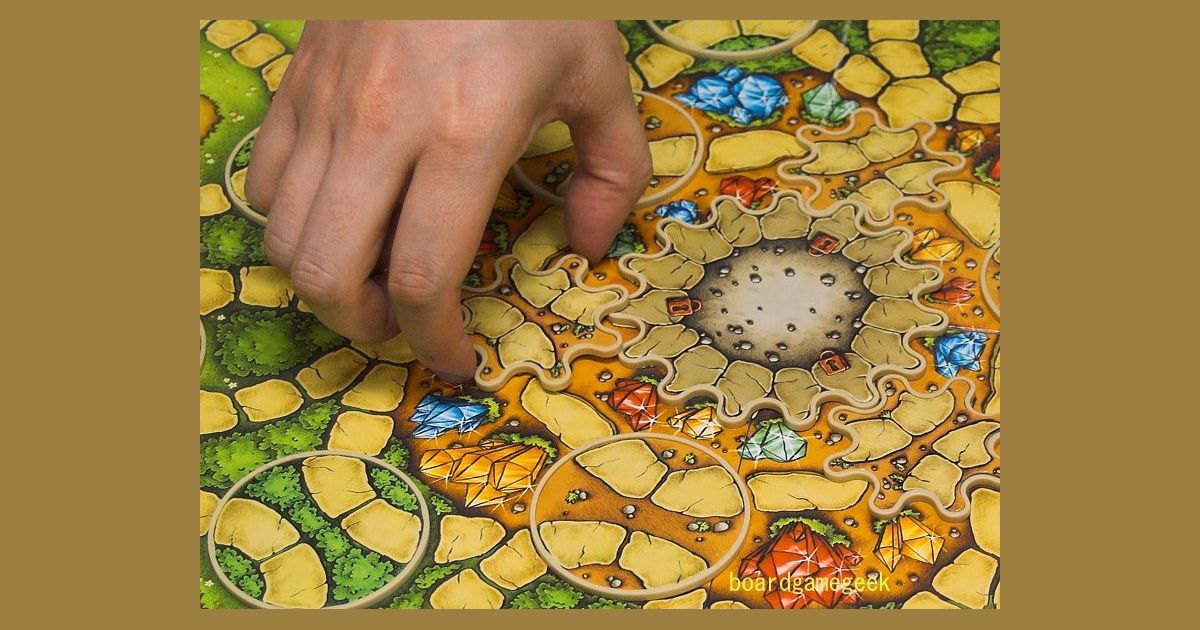 Board Games with Gears on the Board | BoardGameGeek