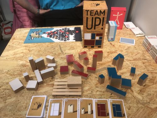 Board Game: Team UP!