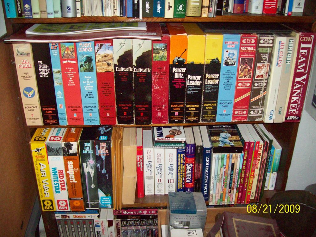 Do The Avalon Hill Bookcase Boxes Hold Up Over Time Boardgamegeek