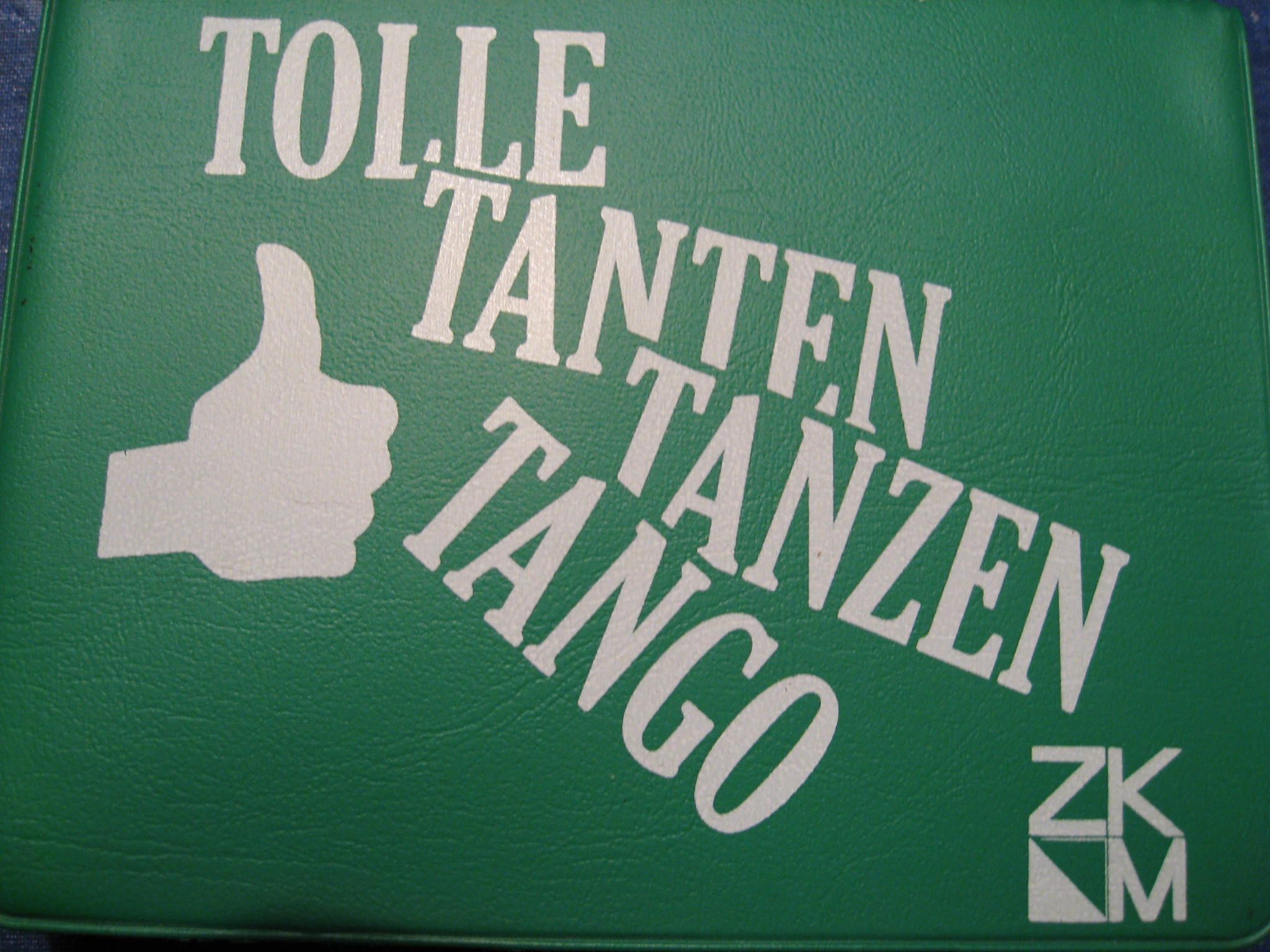 Tolle Tanten tanzen Tango box art