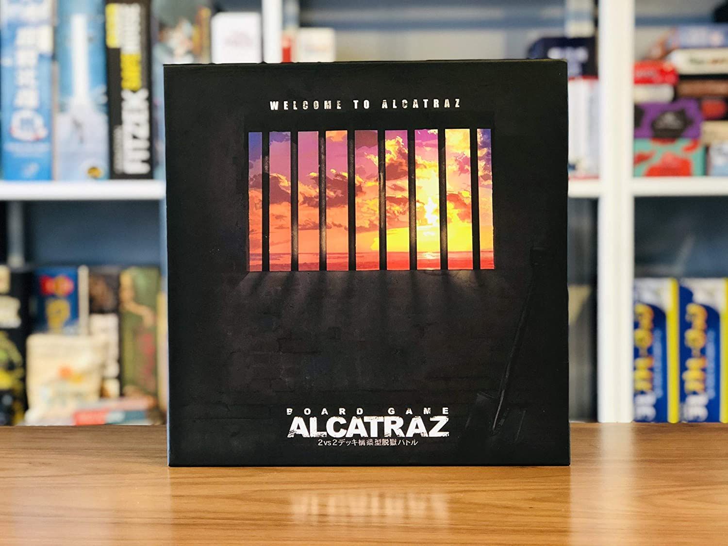 デッキ構築型脱獄バトル (ALCATRAZ-2vs2)