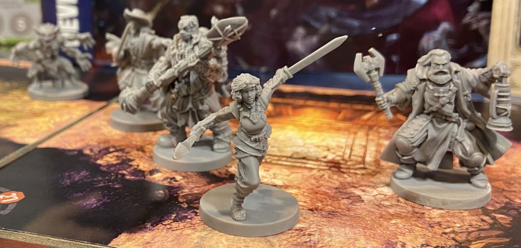 밀실 공포증 1692, Devir, 2026 — SPIEL Essen 25의 최종 모형이 아님