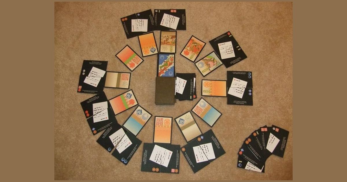 Games with cards or tiles layed out in a circle