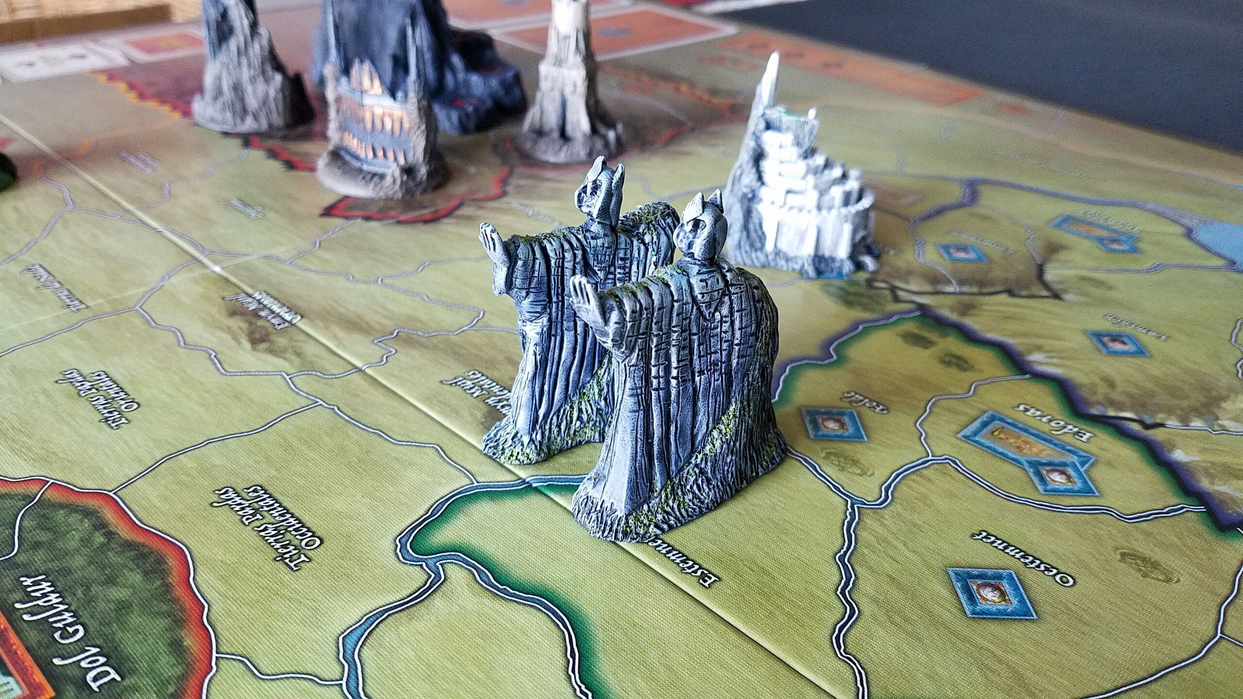 Argonath Miniatures Available For Purchase War Of The Ring Second