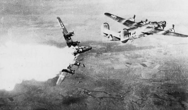 One Of The Most Brutal B-17 Casualty Photos | Target For Today ...