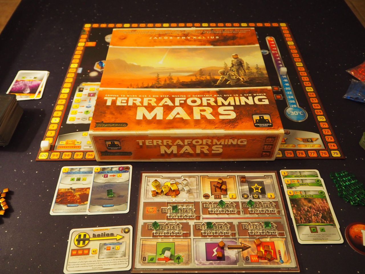 Настольная игра с переворачиванием. Terraforming Mars игра. Покорение Марса настолка. Terraforming Mars Board game. Колонизация Марса настольная игра.