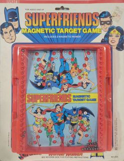 Superfriends: Magnetic Target Game