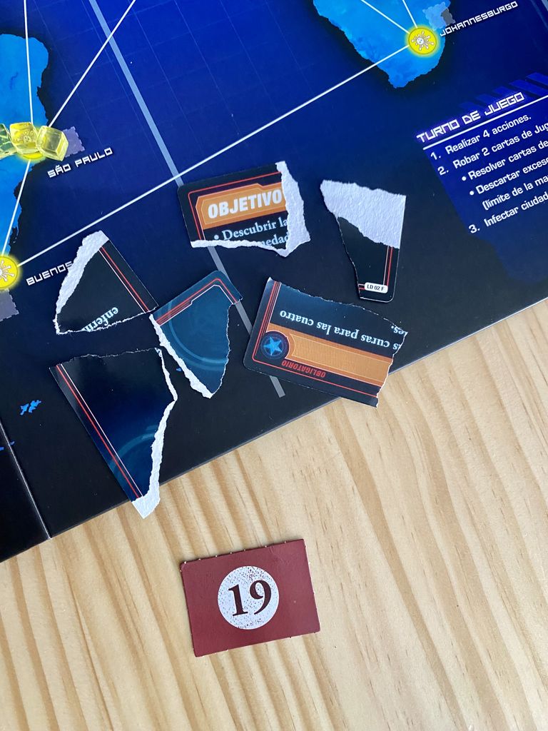 Pandemic Legacy: Season 1 photo 5