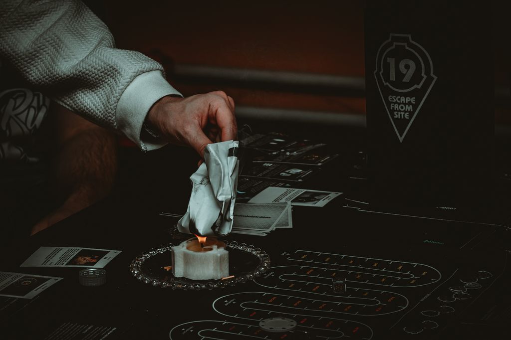Illustration 10 de Escape from Site 19 - The SCP board game
