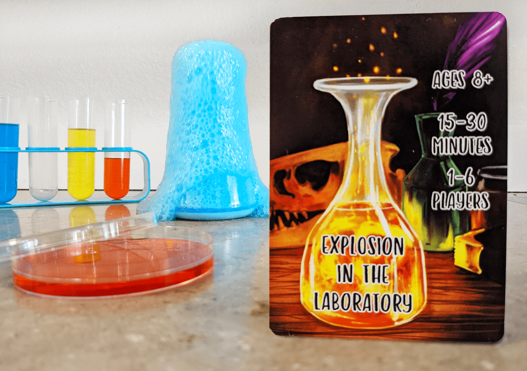 Illustration 10 de Explosion in the Laboratory