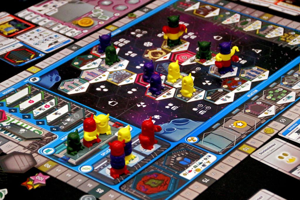 Board Game: Chimera Station