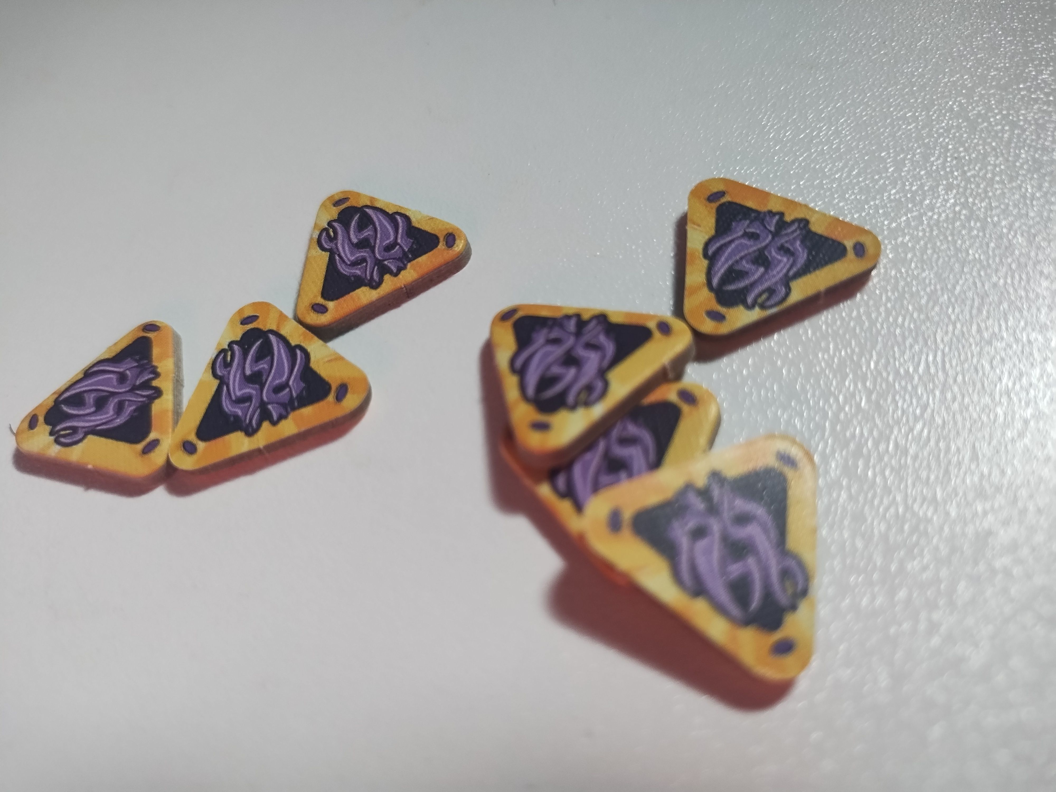 Help identifying these game components/pieces