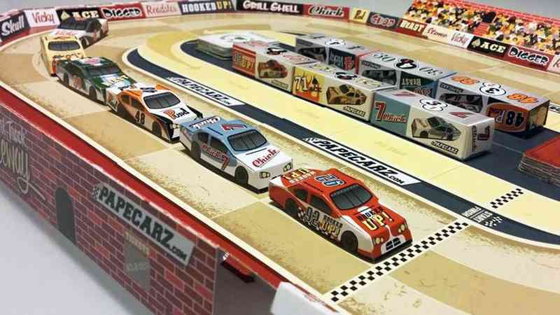 Papecarz: The Papercraft Racing Board Game
