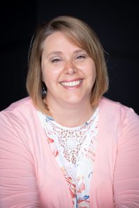 Kami Mandell portrait