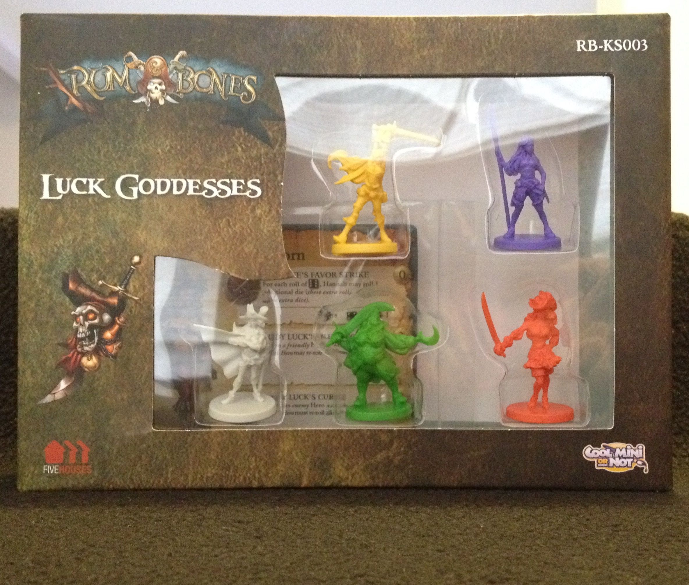 Coperta Rum & Bones: Luck Goddesses