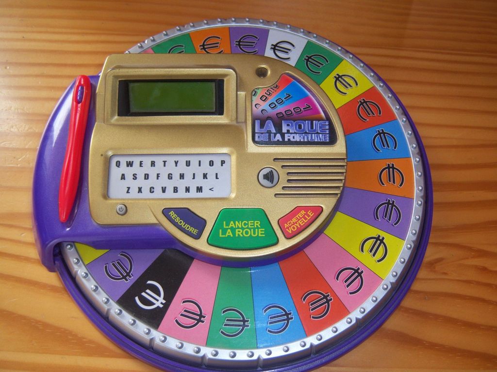 Wheel of fortune electronic game deluxe top edition