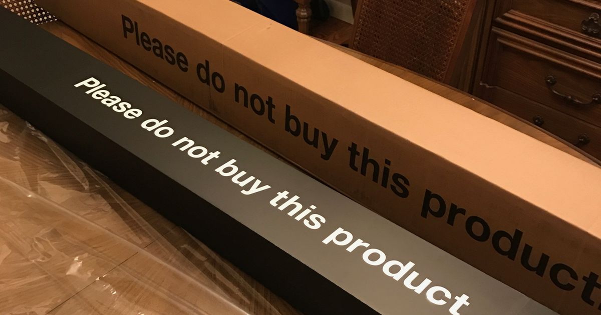 Cards Against Humanity: Please do not buy this product. | Board 