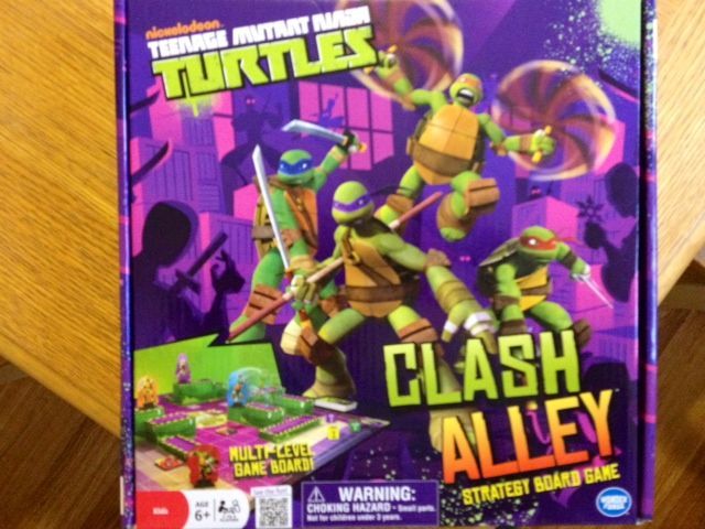 Teenage Mutant Ninja Turtles: Clash Alley Strategy Boardgame