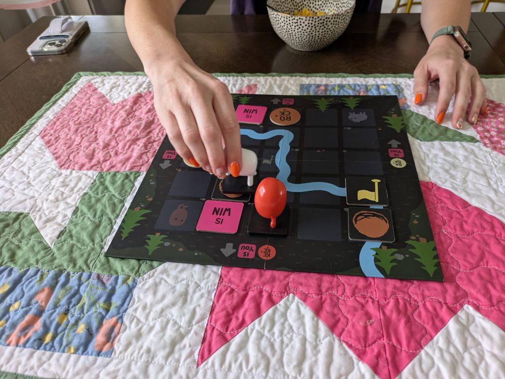 Illustration 4 de Baba Is You: The Board Game & Party House: Deckbuilding Game