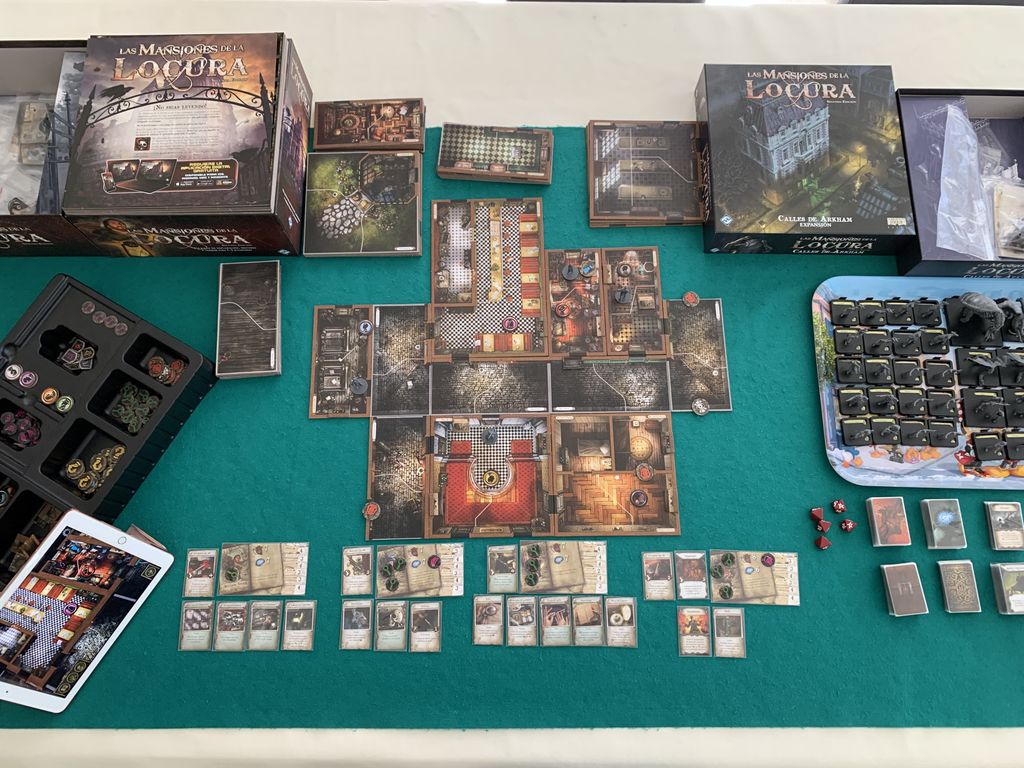 Mansions of Madness: Second Edition - Streets of Arkham main image 1