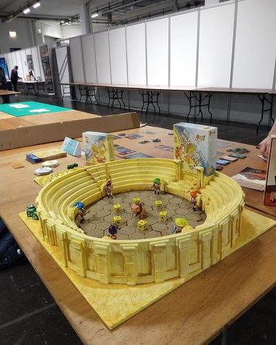 Board Game: Ave, Leo!