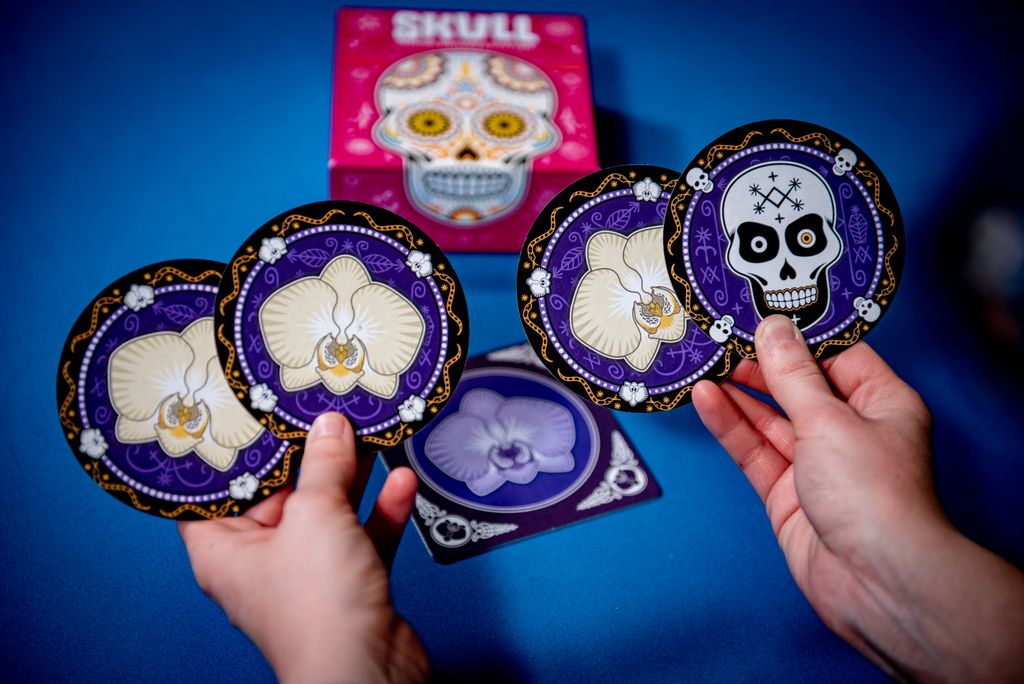 "Skull" @BoardGameColors