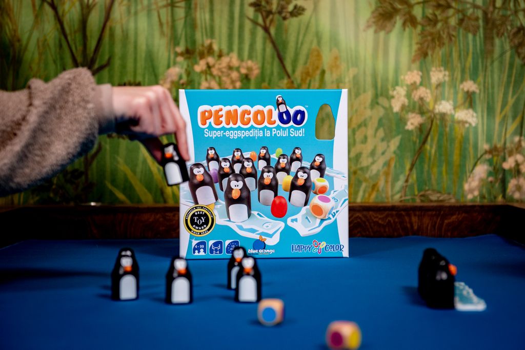 Pengoloo @BoardGameColors