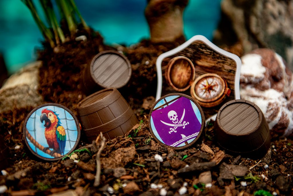 Arrr!-Mada -  @BoardGameColors